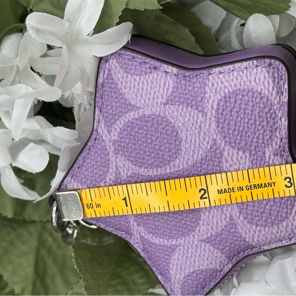 Coach Lavender Star Leather Key & Card Holder with Silver Hardware - Picture 4 of 4